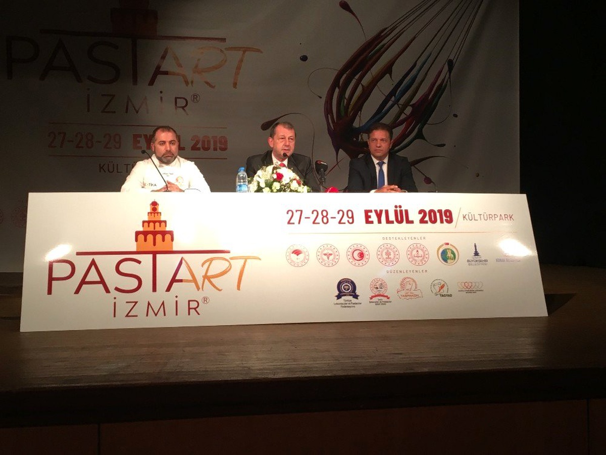 İzmir\'de 3 kilometrelik pastayla rekor kırılacak