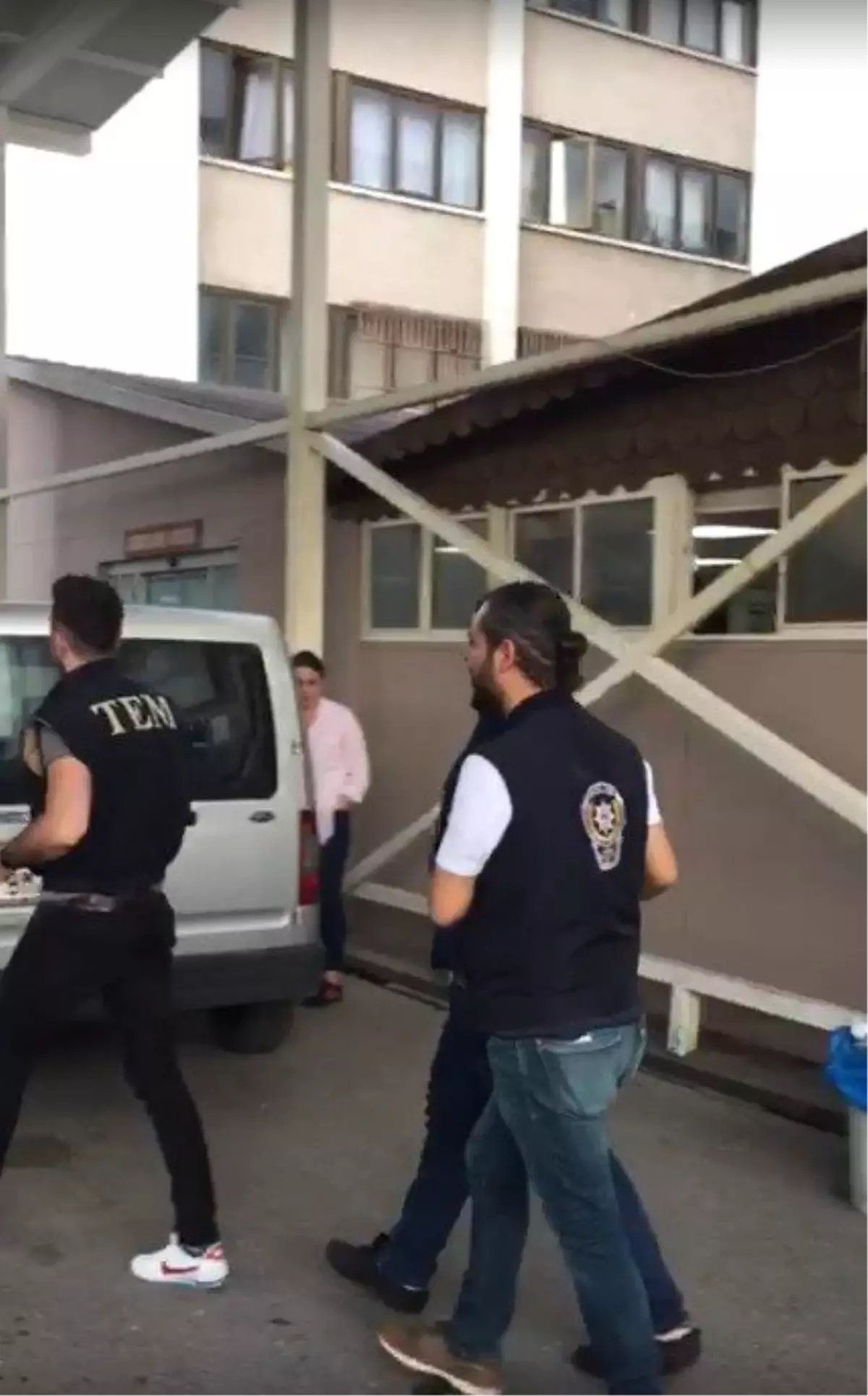 İzmir\'de kritik operasyon: Eylem hazırlığındaki 12 PKK\'lı yakalandı