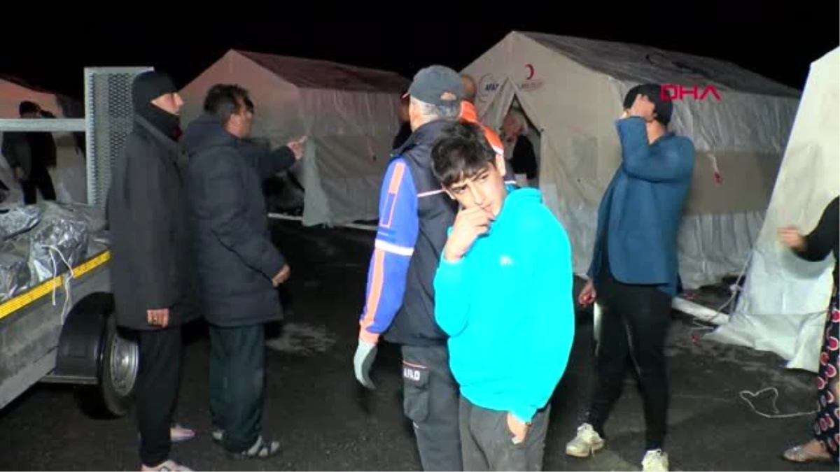 KAYSERİ Selden etkilenen mevsimlik işçiler, çadırlara yerleştirildi