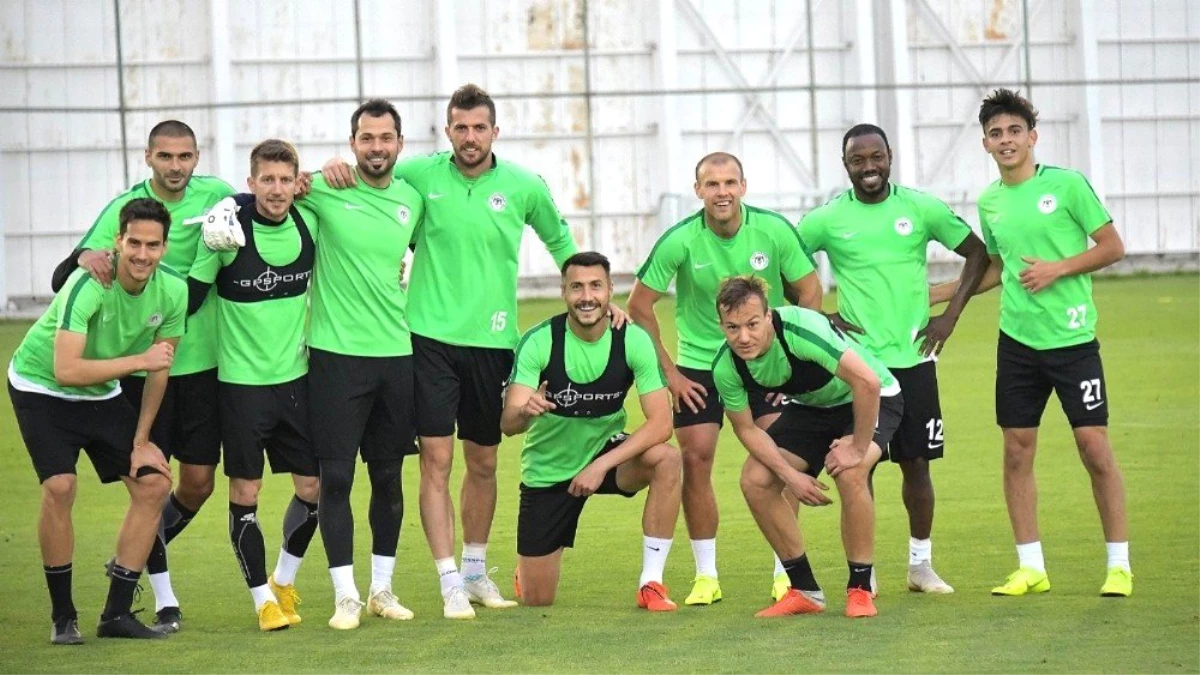 Konyaspor\'da yabancılar servet kazandı