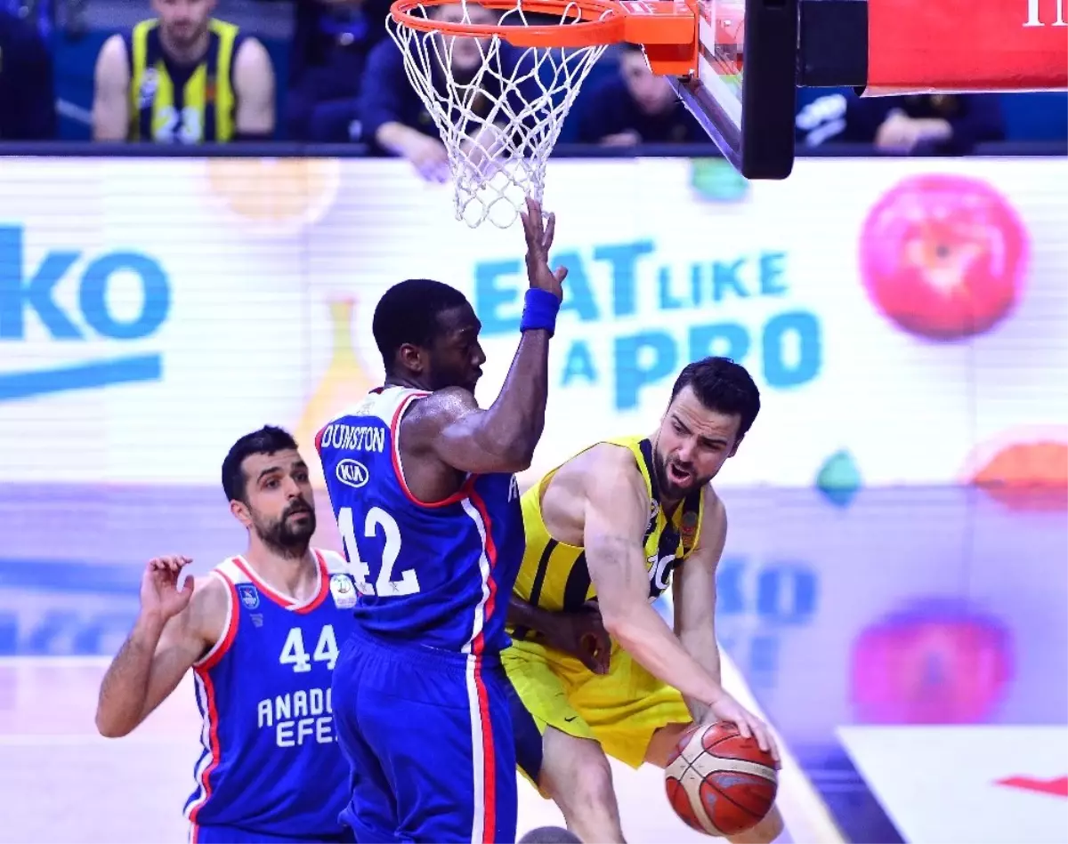 Tahincioğlu Basketbol Süper Ligi: Fenerbahçe Beko: 85 - Anadolu Efes: 69