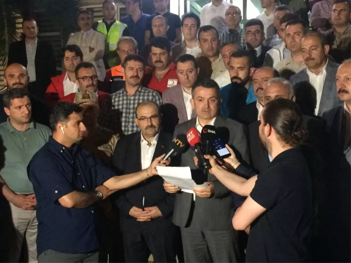 Tarım ve Orman Bakanı Bekir Pakdemirli: "3 ölü, 7 kayıbımız, 4 tane de yaralımız var"