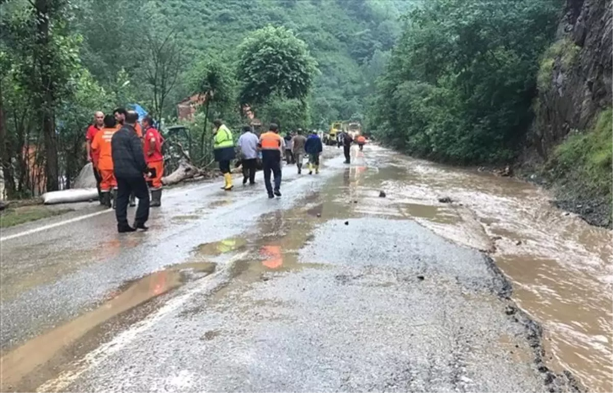 Trabzon\'da sel: 6 kişi hayatını kaybetti