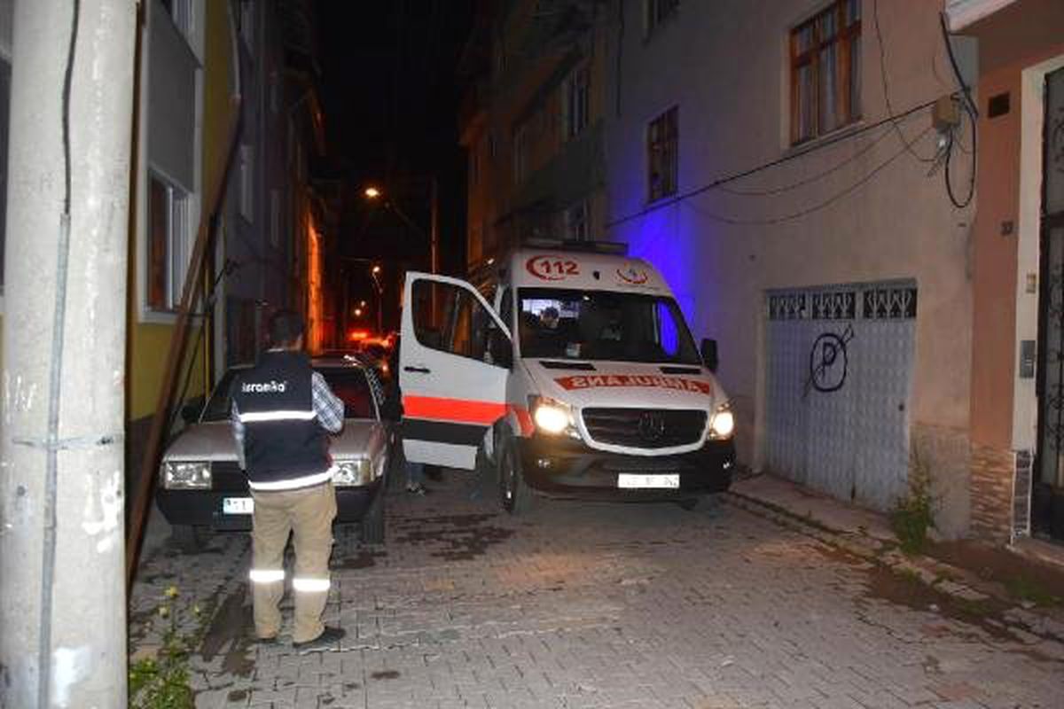 3\'üncü katın mutfak penceresinden düşen Batuhan yaralandı