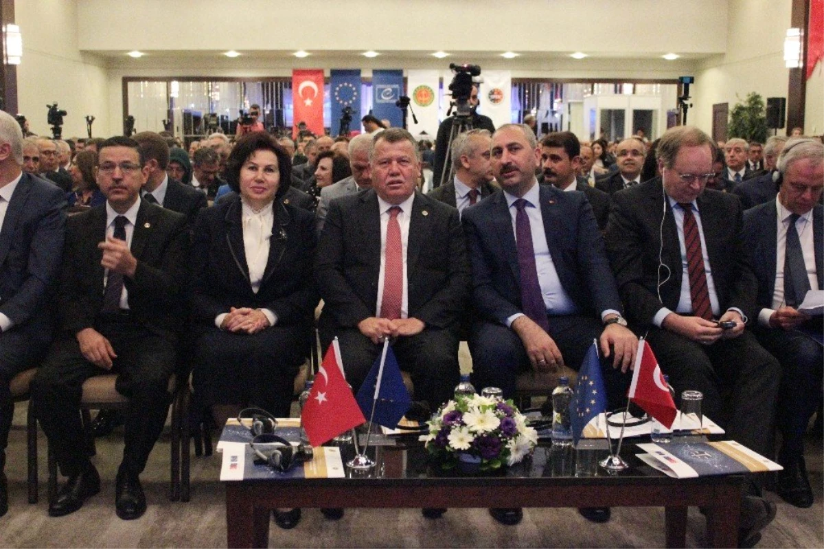 Adalet Bakanı Gül: "Yargı Türk milleti adına karar veren, çok önemli adımlar atan bir hale...
