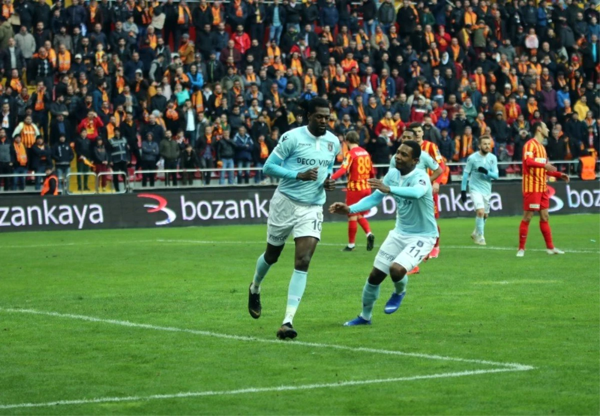 Başakşehir, Adebayor\'a teşekkür etti