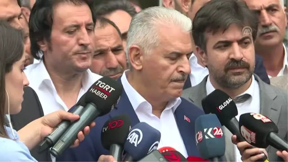 Binali Yıldırım: "Aylık mavi kartı 205 liradan 160 liraya indireceğiz"