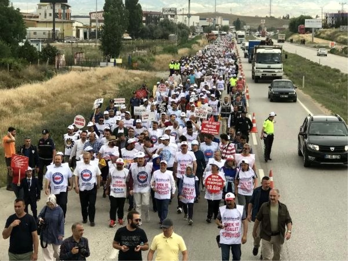 Bolu\'dan Ankara\'ya yürüyen işçilere Memur Sen\'den destek