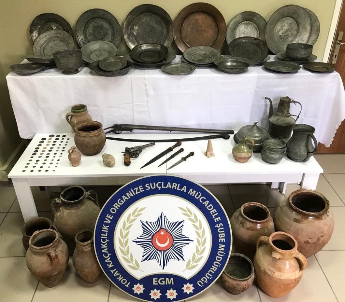 Evinden çıkan tarihi eserler şaşırttı