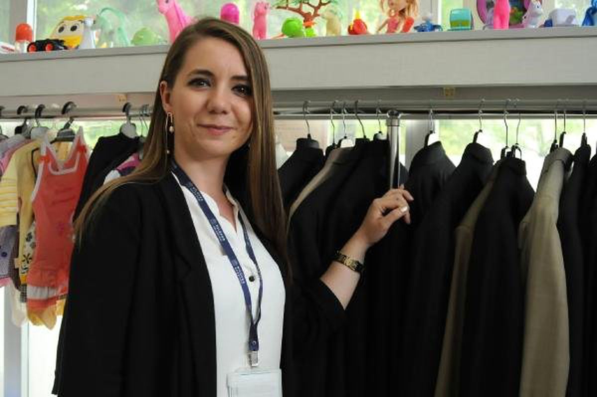 \'Giymiyorsanız Giydirin\' atölyesiyle destek oluyorlar