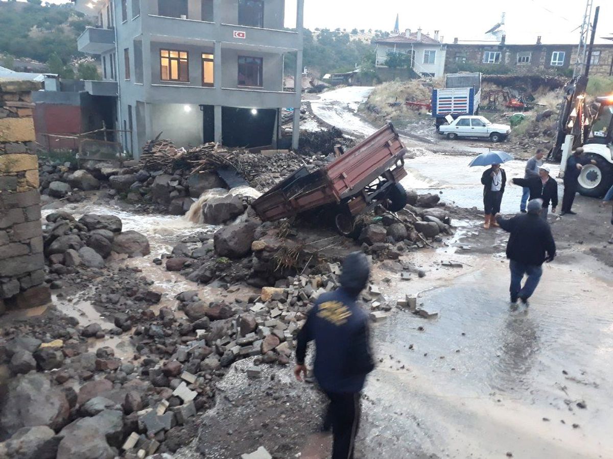 Meram Belediyesi ekipleri, Çomaklar\'a anında müdahale etti