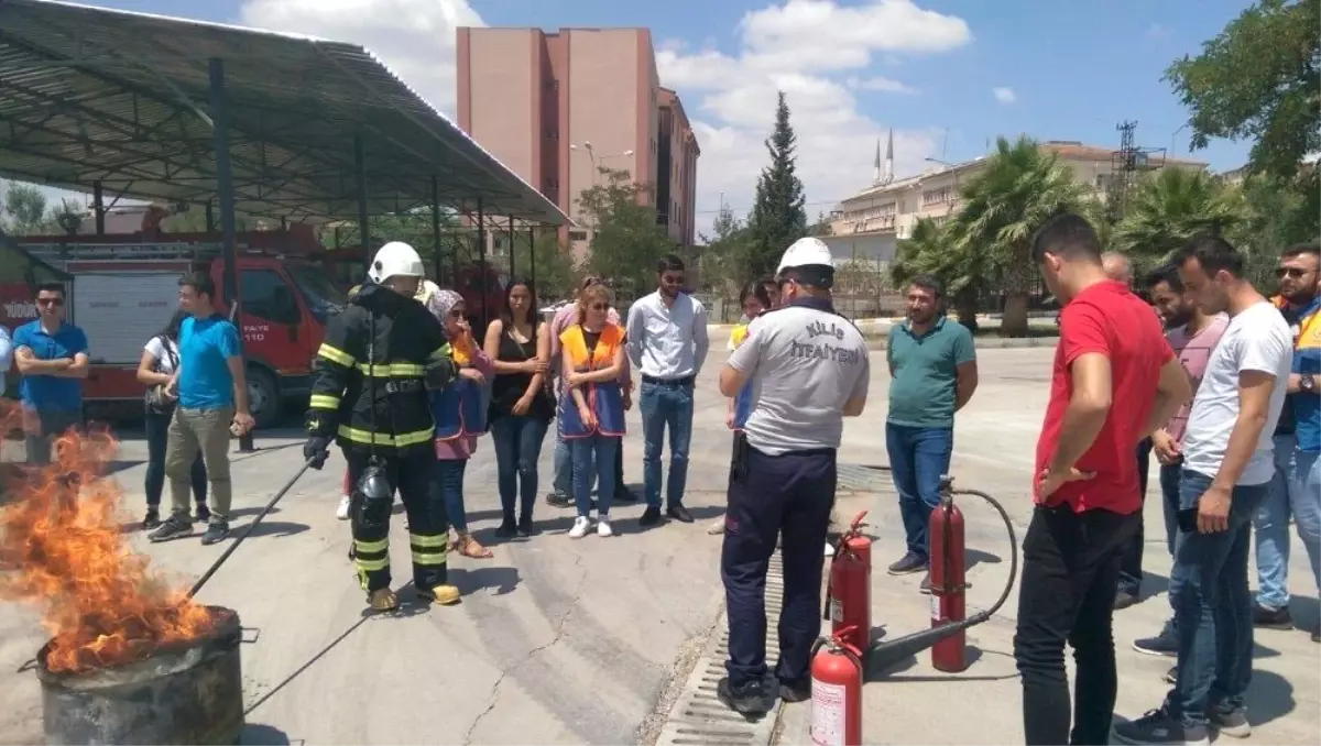 Öğretmenlere yangına karşı müdahale eğitimi