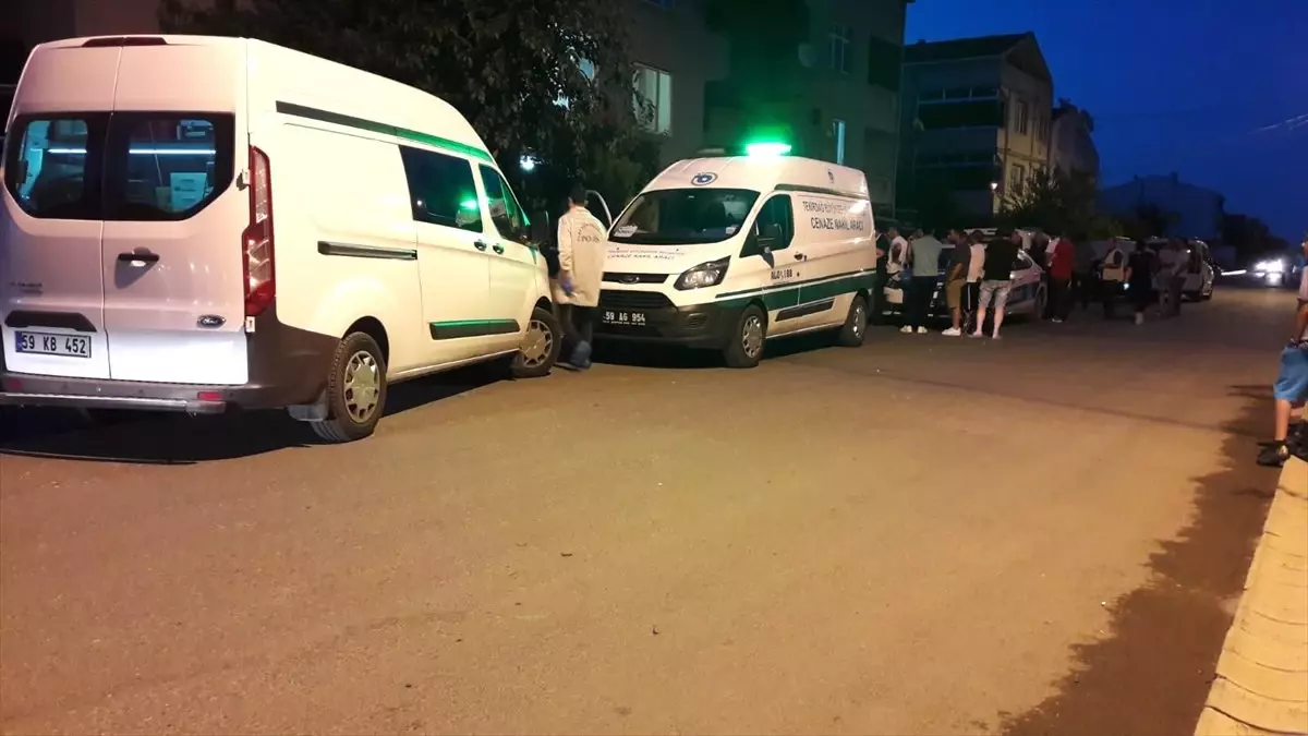 Tekirdağ\'da karı koca başlarından vurulmuş olarak bulundu