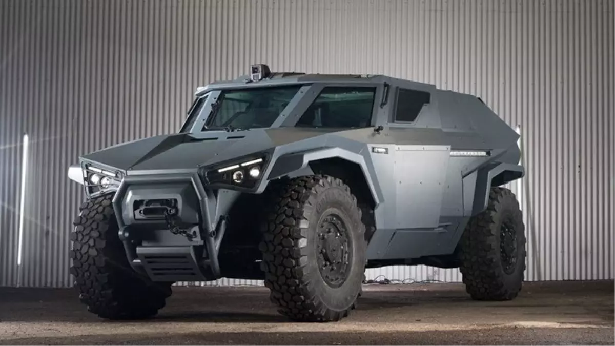 Volvo, Yengeç Gibi Yan Yan Hareket Edebilen Yeni Askeri Aracını Tanıttı