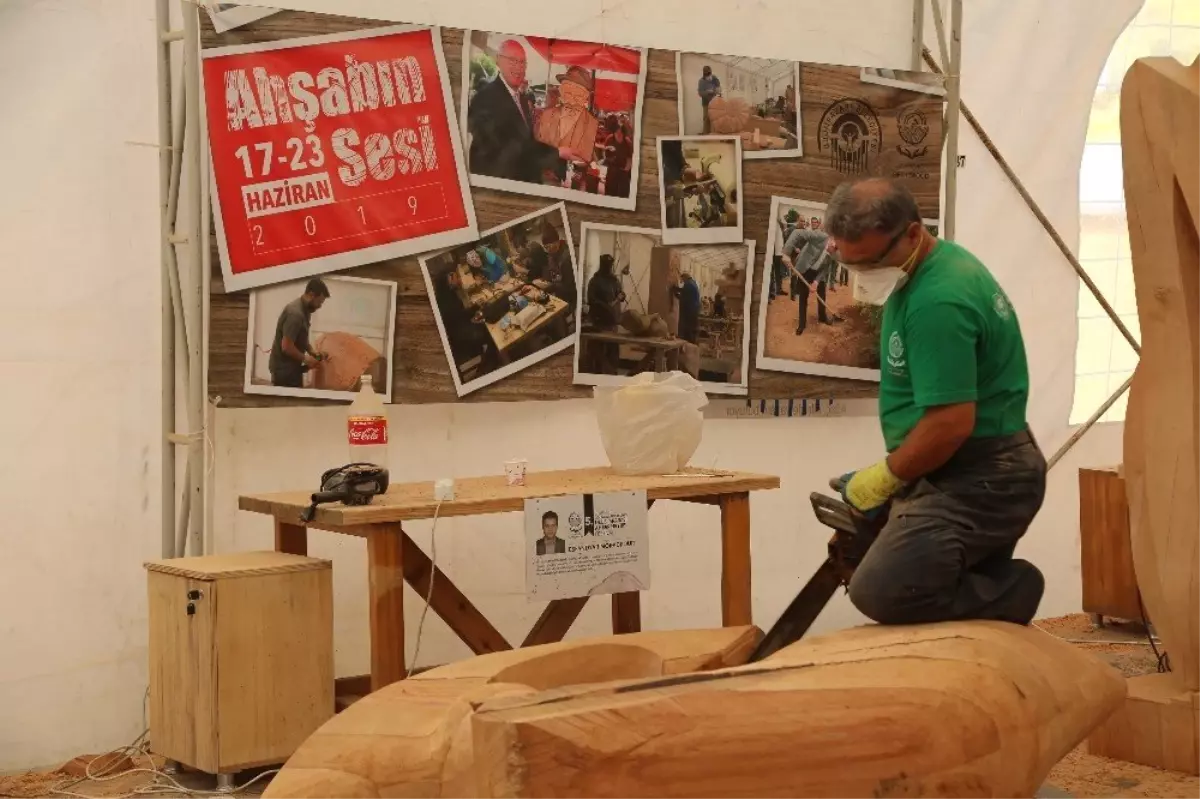 Ahşap Heykel Festivali dolu dolu geçiyor