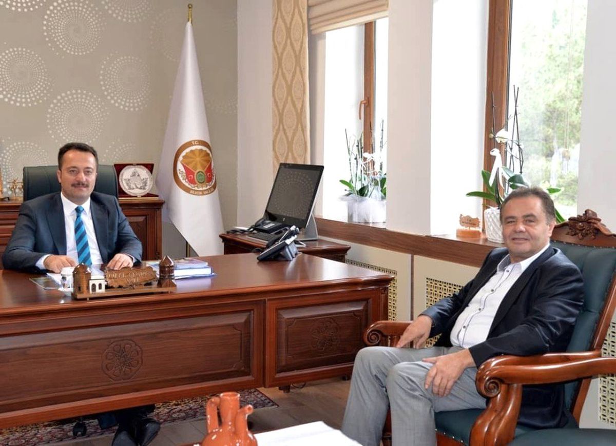 Başkan Şahin\'den Vali Şentürk\'e ziyaret