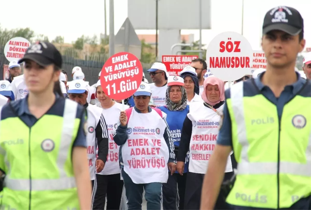 Emek ve Adalet Yürüyüşü\'nde sendikalılar CHP Genel Merkezi\'ne yaklaştı