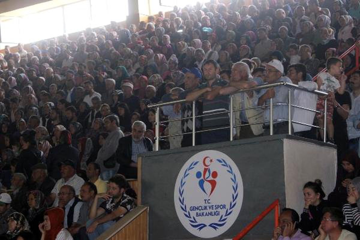 Karaman\'da 364 aile, ev sahibi olmanın mutluluğunu yaşadı