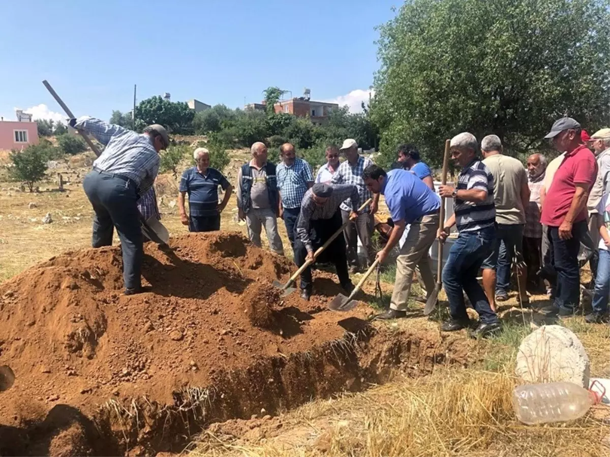 Kimsesiz kadının cenazesine belediye sahip çıktı