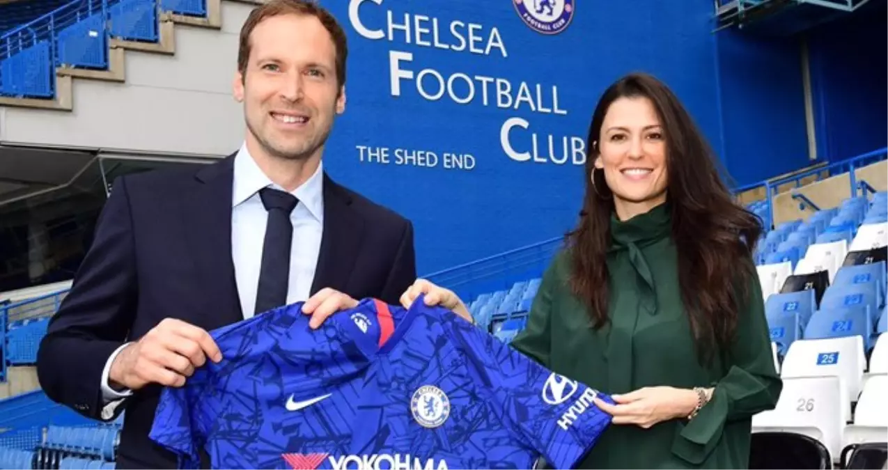 Petr Cech Chelsea\'ye döndü