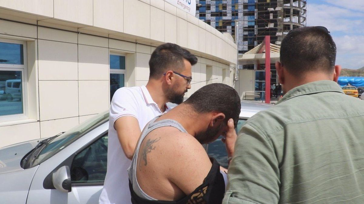 Polisle çatışan zanlılar Sivas\'ta yakalandı