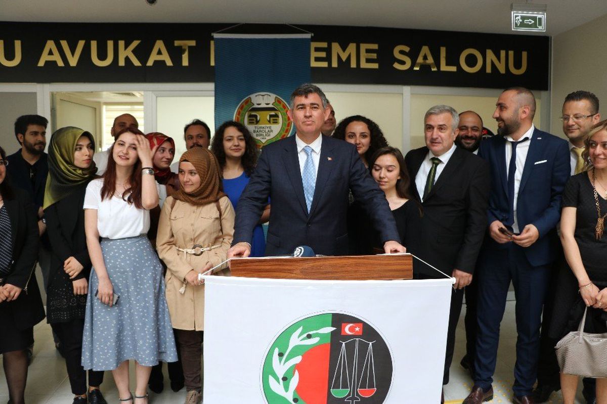 TBB Başkanı Feyzioğlu: "Yargı reformunu yeşil pasaporta indirenleri kınıyorum. Bu sığlıktır"