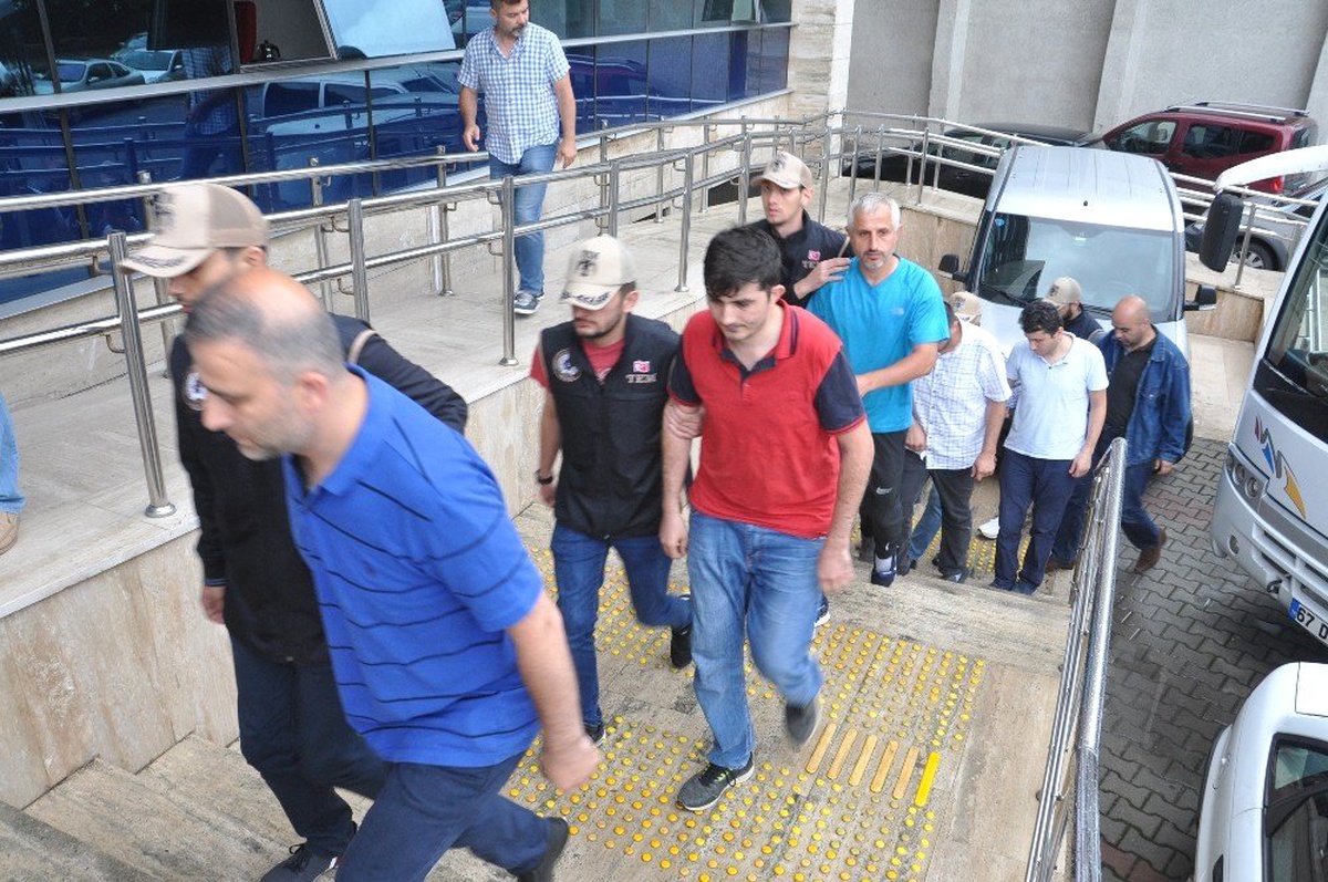 Zonguldak\'ta FETÖ soruşturmasında 4 kişi tutuklandı