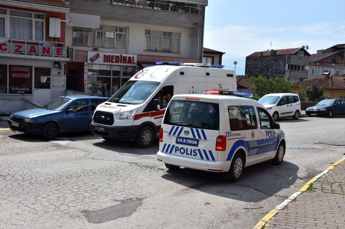 Bileklerini keserek intihar etmek istedi