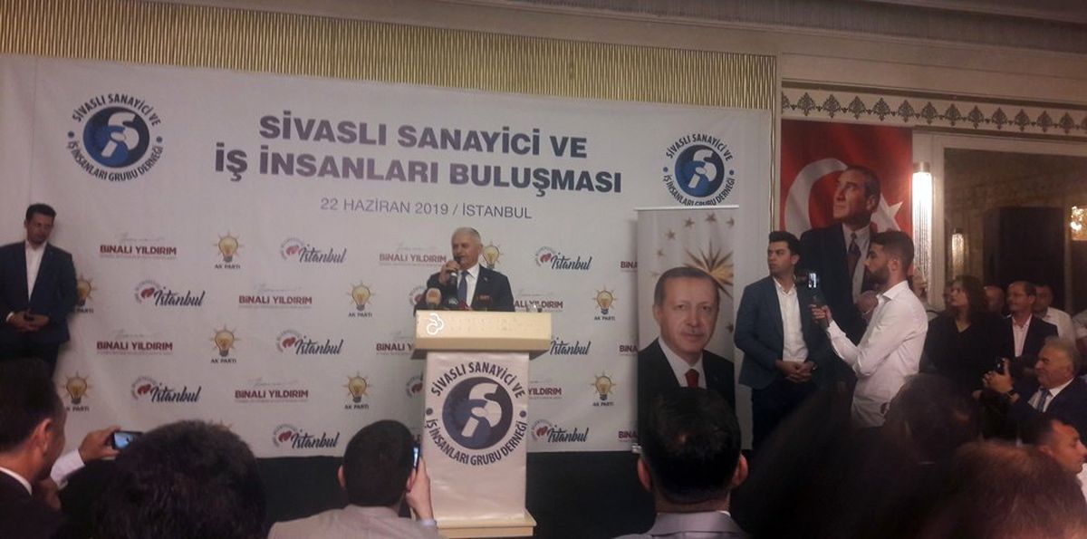 Binali Yıldırım Sivaslı iş insanlarıyla bir araya geldi