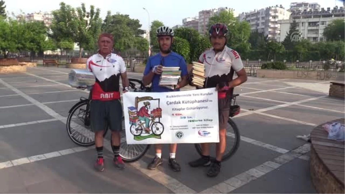 Bisikletle 310 kilometre kitap taşıyacaklar - ADANA