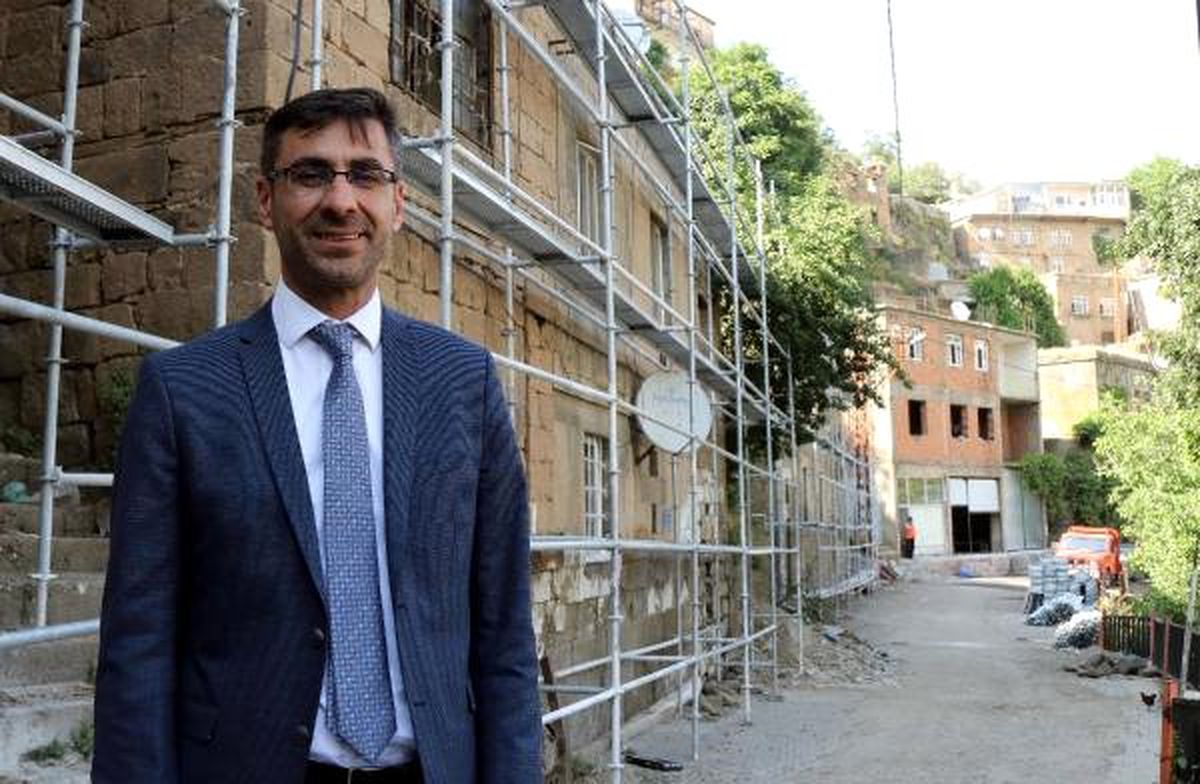Bitlis\'te tarihi evlerin restorasyon çalışmalarına başlandı