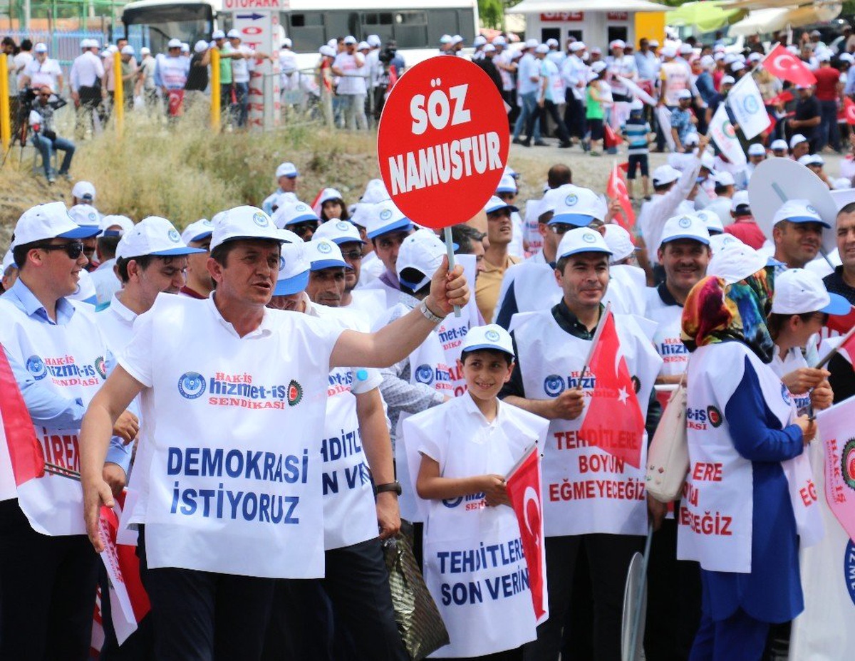 "Emek ve Adalet Yürüyüşü" 12. gününde CHP önünde sona erdi