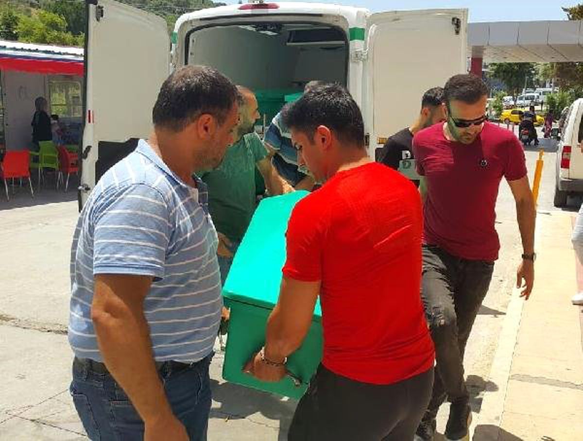 Evinde ölü bulunan kadının vücudunda darp izlerine rastlandı