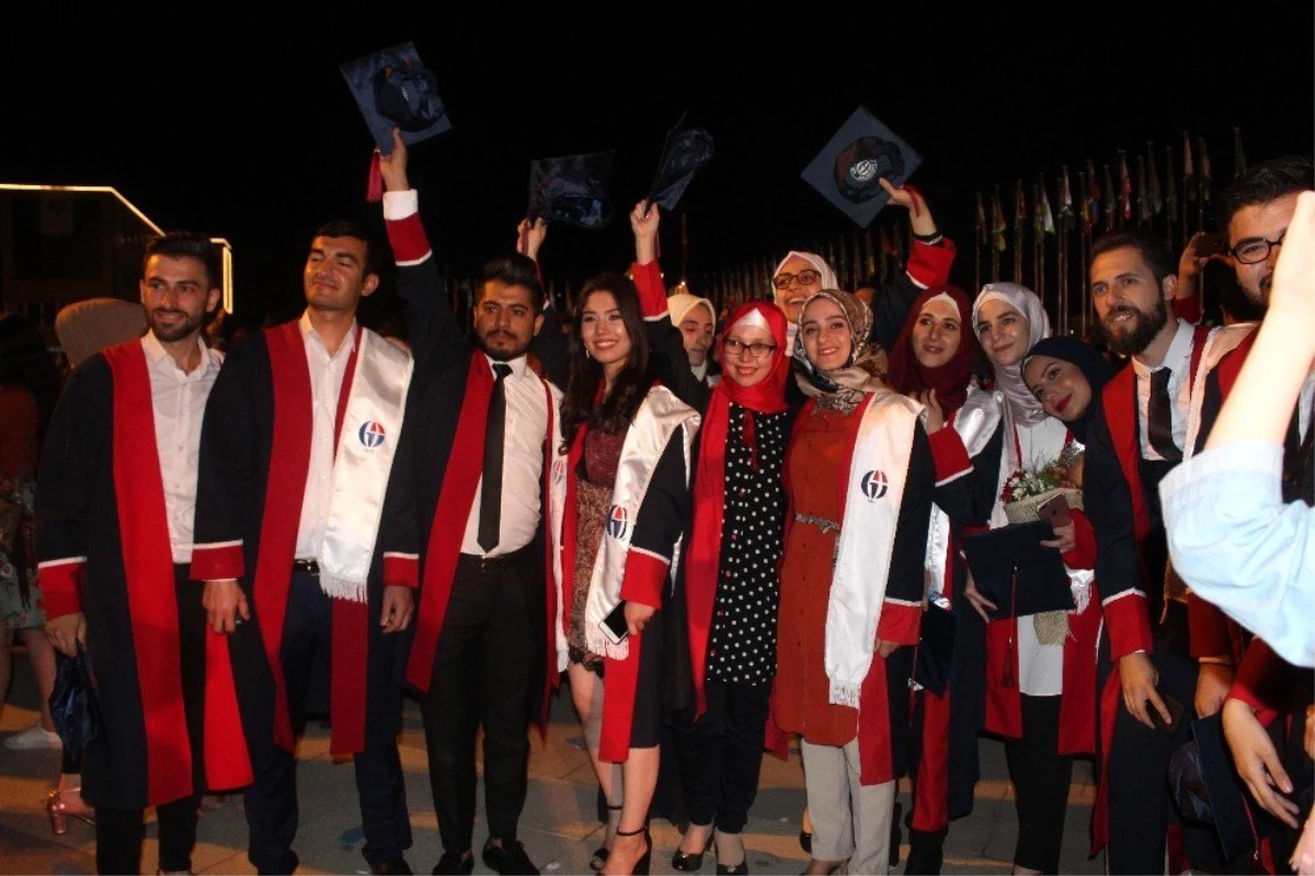 Gaziantep Üniversitesi\'nde 8 bin 750 öğrenci mezun oldu