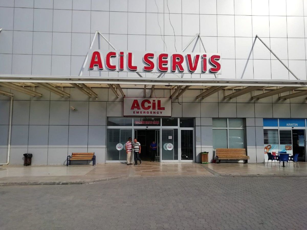 Gölbaşı\'nda öğretmenler hastanelik oldu
