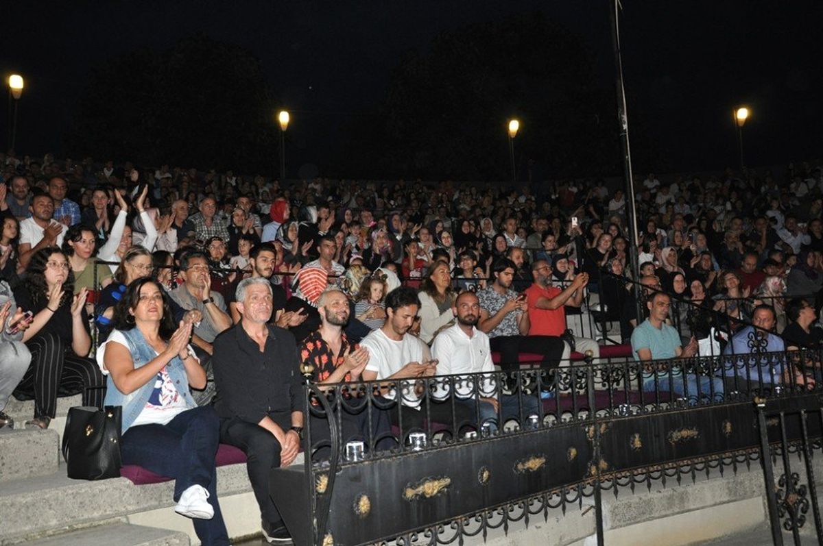 İnegöl\'de folklor rüzgârı