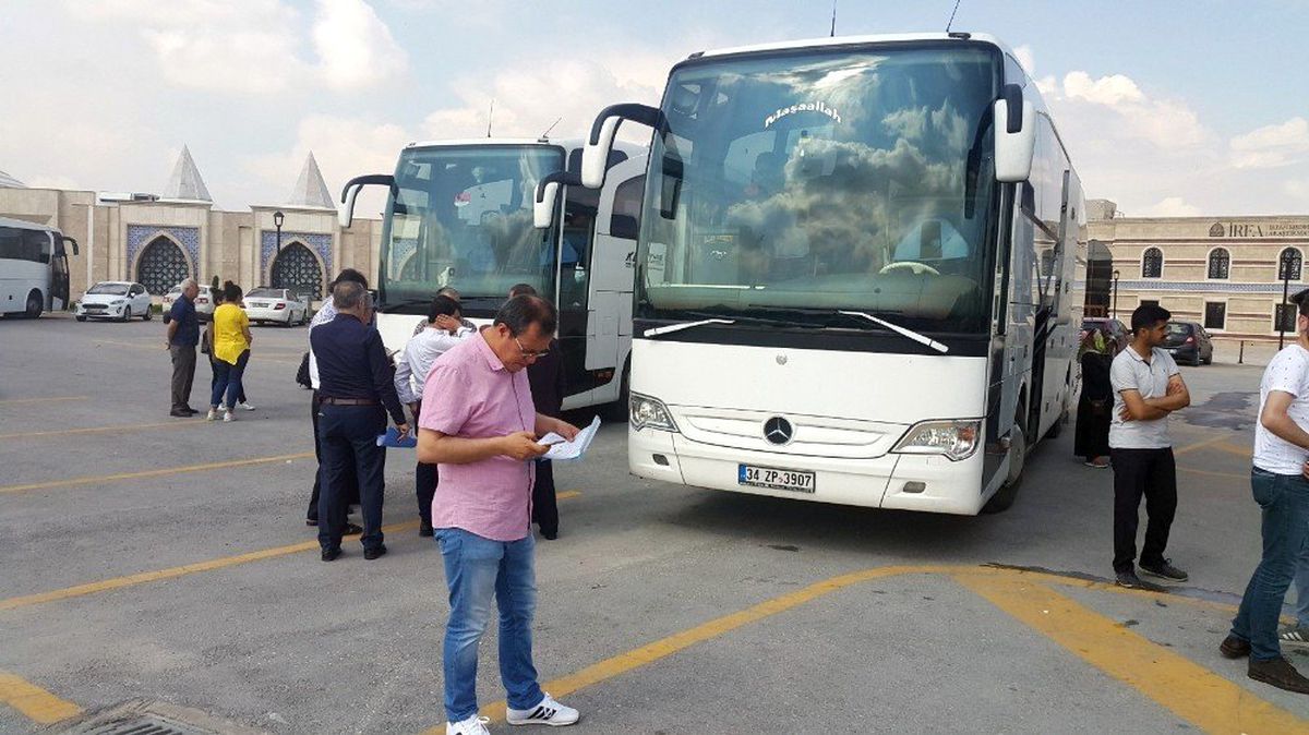 İstanbul seçimi için Konya\'dan otobüslerle yola çıktılar