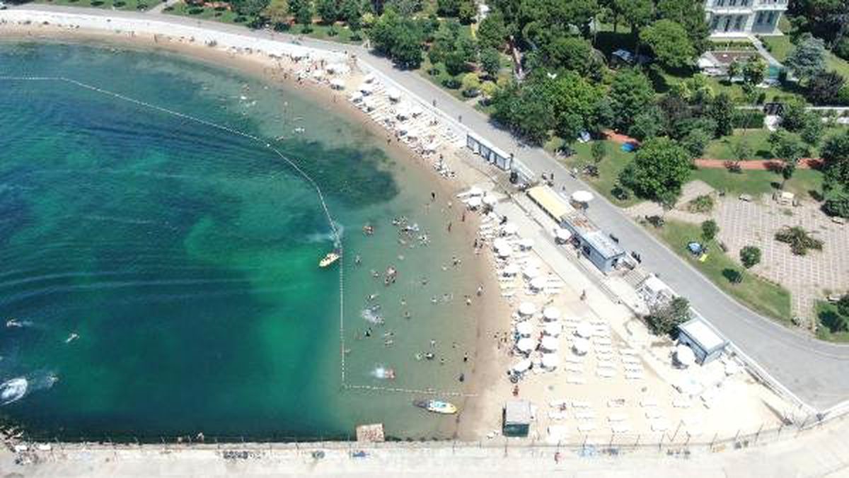 İstanbullular plajlara akın etti