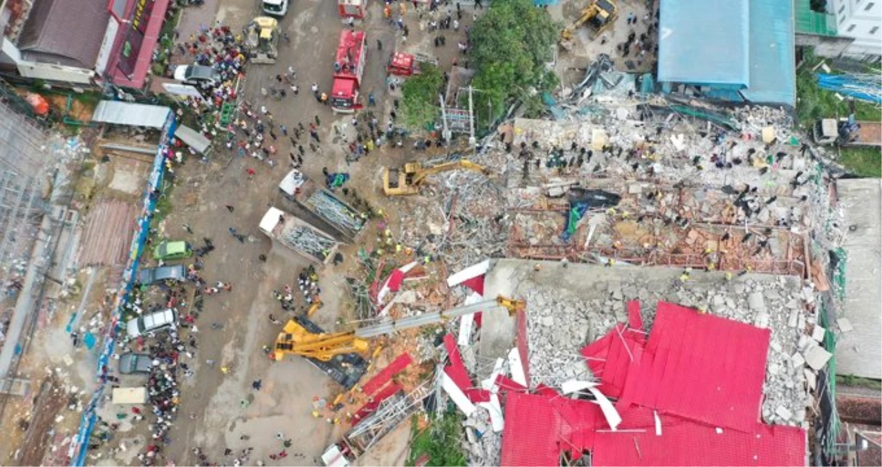 Kamboçya\'da 7 katlı bina çöktü: 7 ölü, 21 yaralı