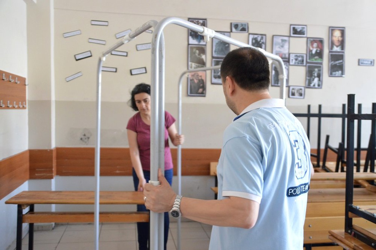 Okullarda seçim hazırlıkları tamamlandı