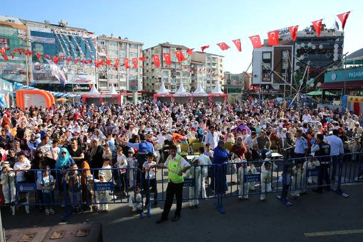 Ümraniye\'de çocuklar için \'Sünnet Şöleni\'