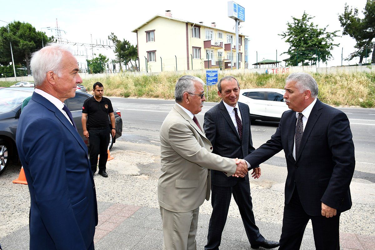 Vali Yıldırım\'dan ziyaretler