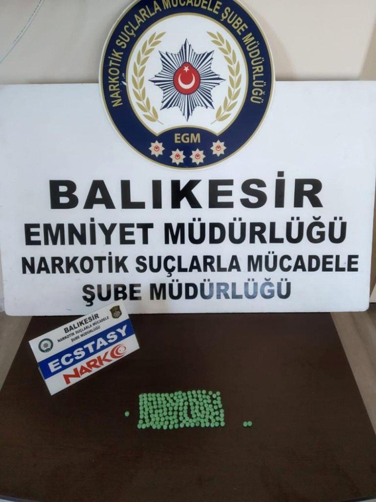 Balıkesir polisi zehir tacirlerine geçit vermiyor