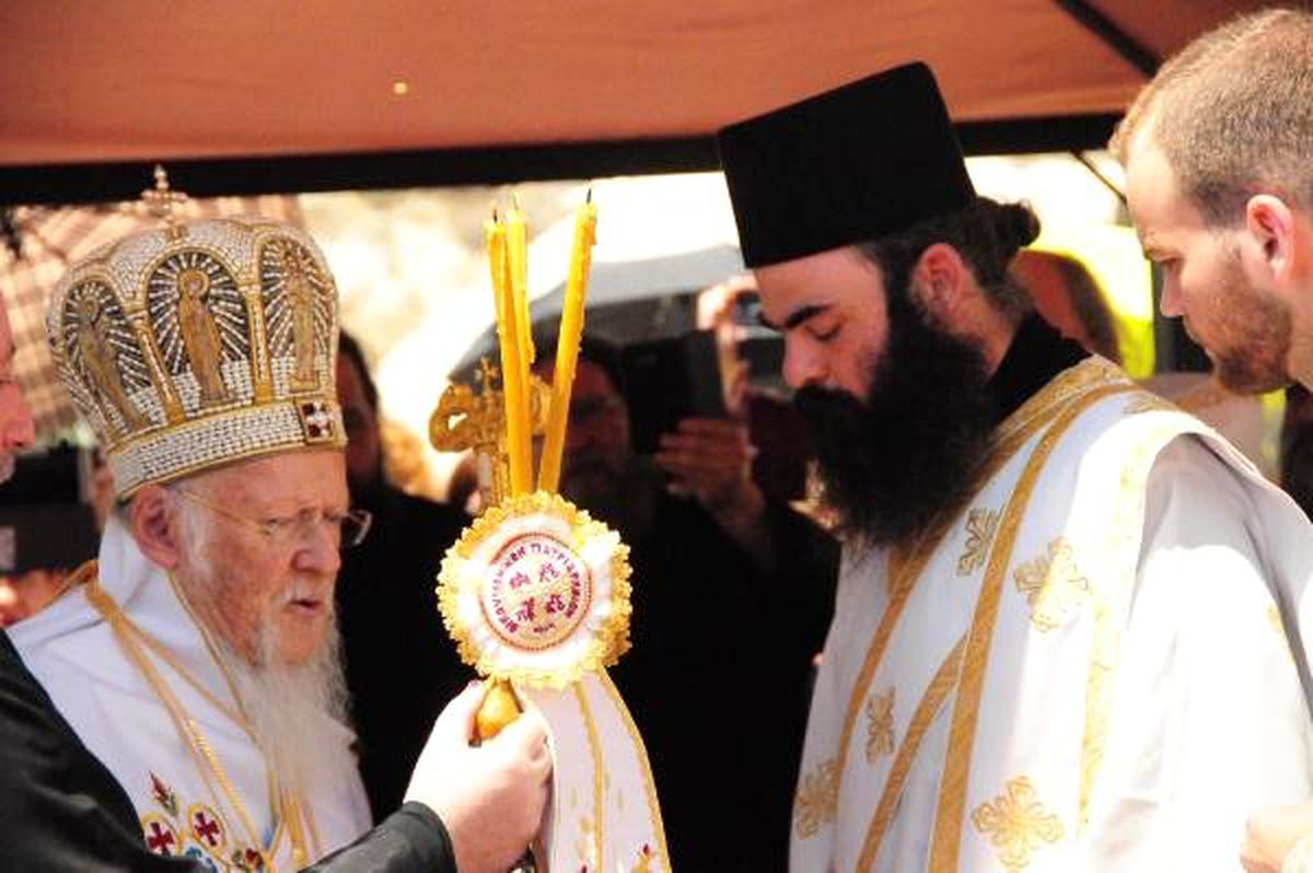 Bartholomeos Avanos\'da ayin yönetti