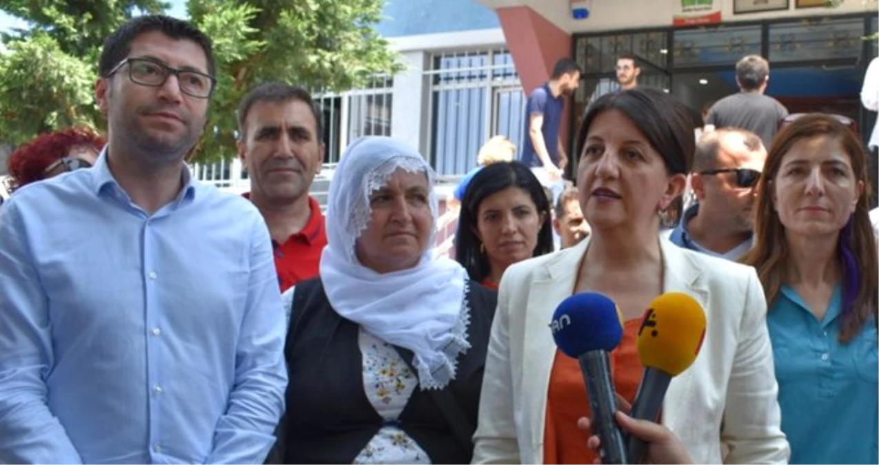 HDP Eş Genel Başkanı Buldan, teröristbaşı Öcalan\'ın çağrısına uymayarak oyunu kullandı