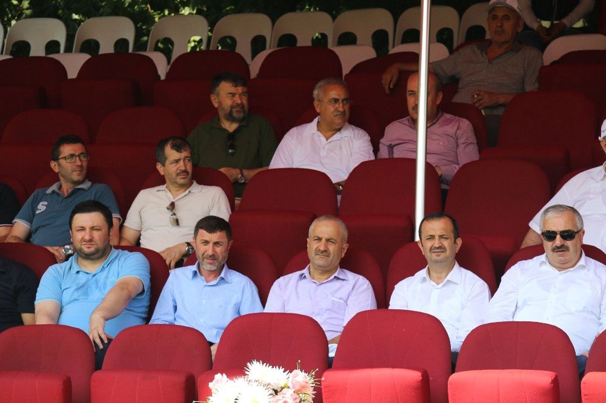 Hünkar Çayırı Yağlı Güreşleri başladı
