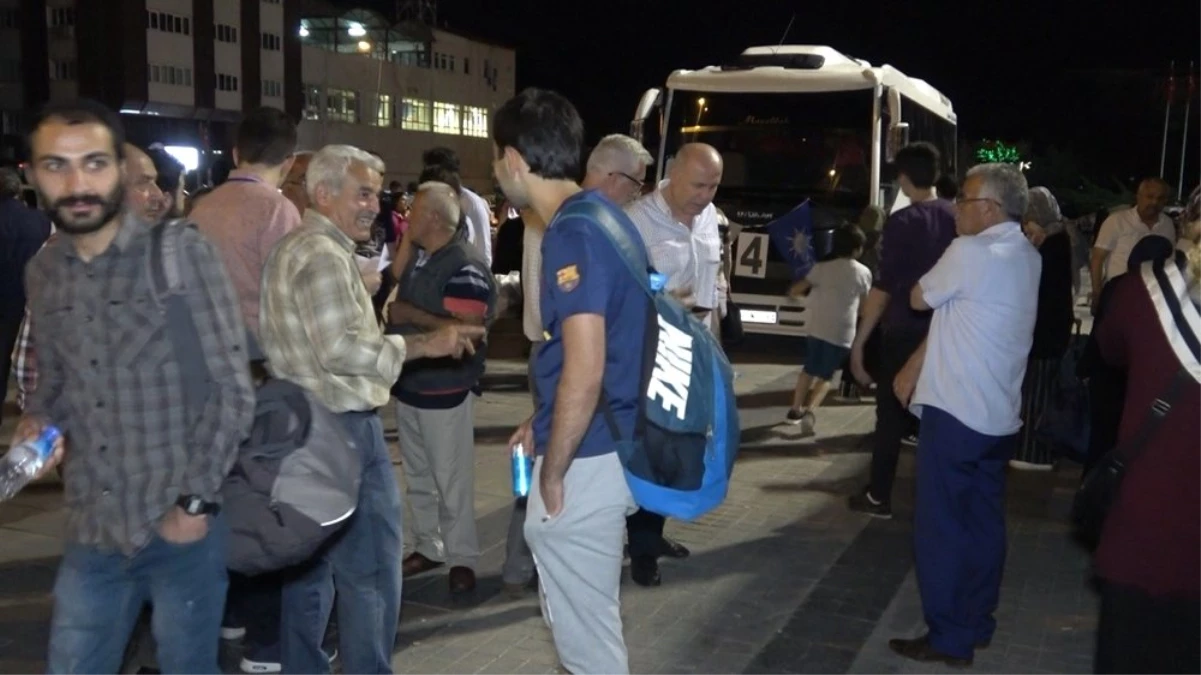 İstanbul seçimi için Kırıkkale\'den otobüslerle yola çıktılar