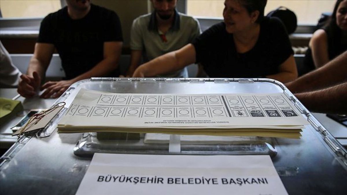 İstanbul\'da oy verme işlemi başladı