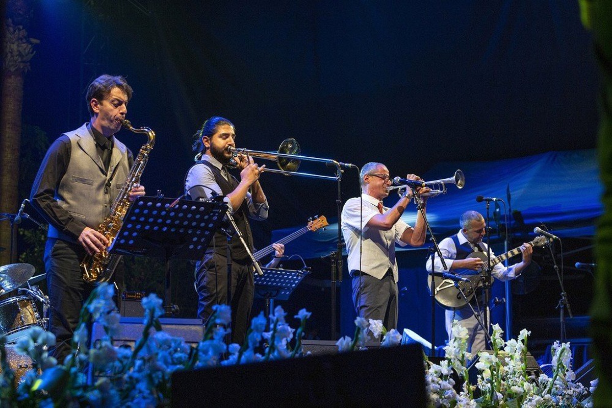 Iyeoka\'dan Türk kahvesi eşliğinde muhteşem konser