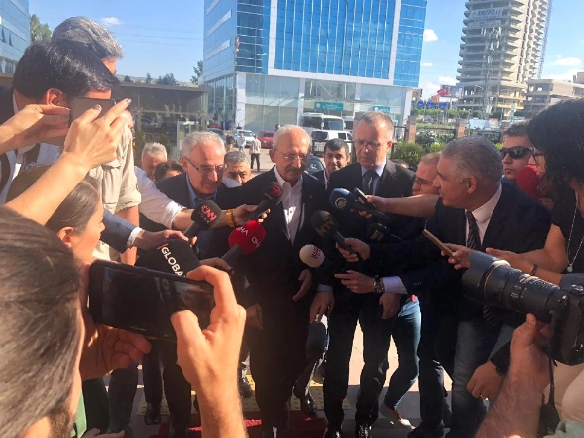 Kılıçdaroğlu CHP Genel Merkezi\'ne giriş yaptı